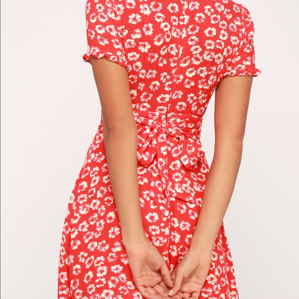 Lulus Garden Explorer Red Floral Print Mini Dress Sz M - Picture 4 of 10